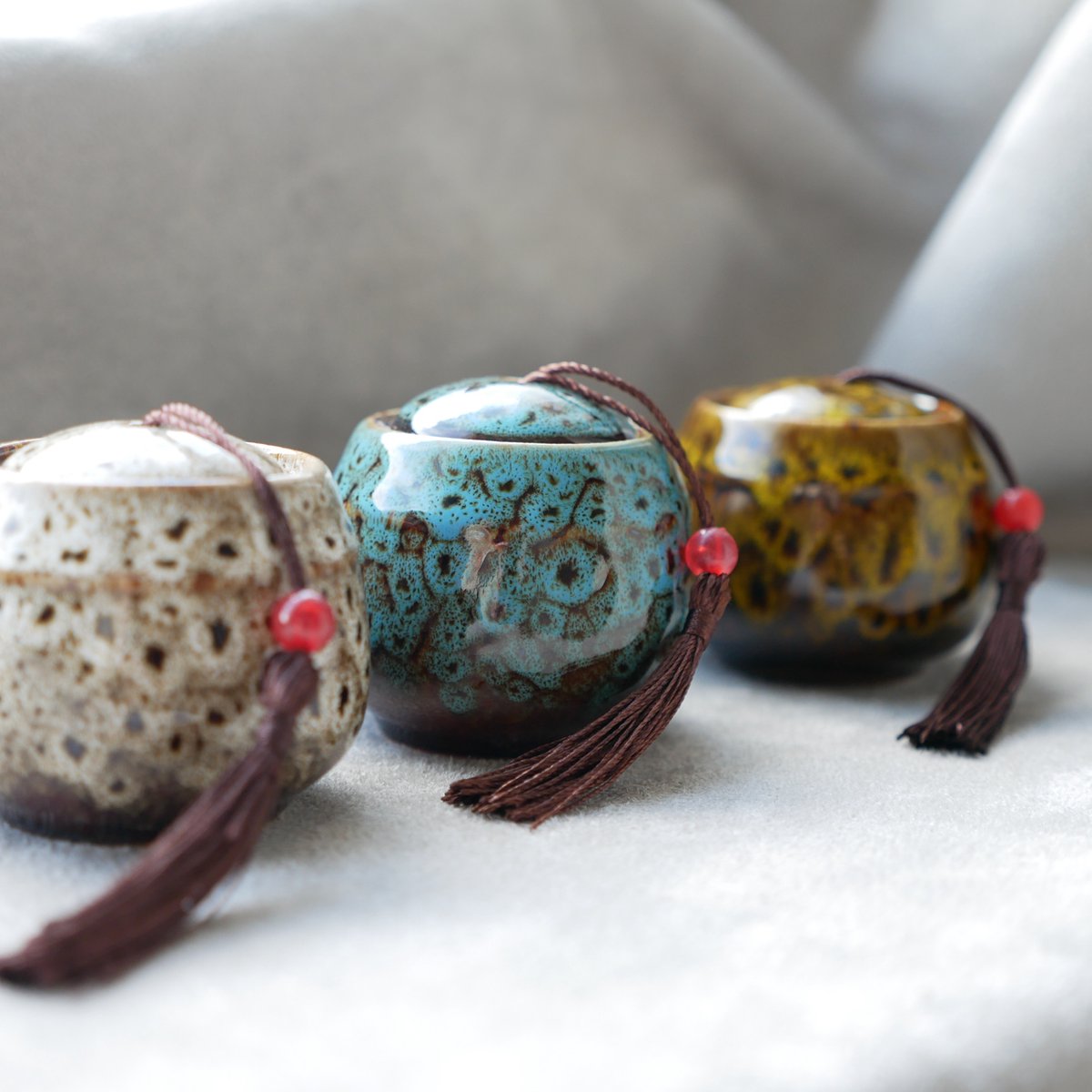 Luxuriöse Bestattungsurne 130 ml – Keramik – Mini-Urne für Bestattung – Creme